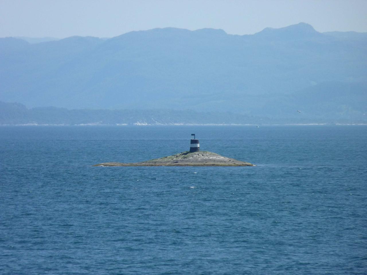 Ferry to Oanes