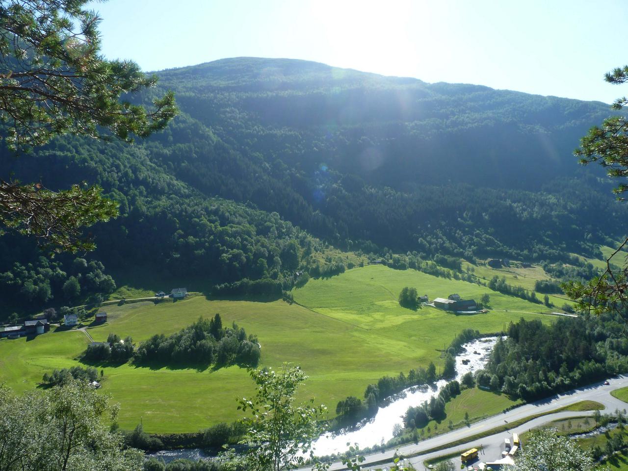 Hike to the top of Tvindefossen waterfalls