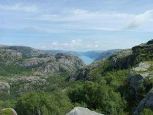 Hiking to Preikestolen