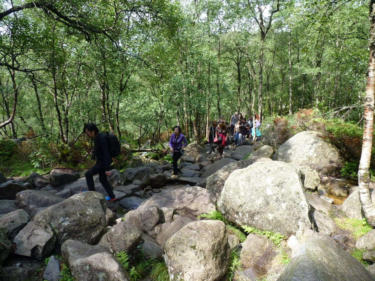 Hiking to Preikestolen