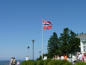 Norwegian flag atop Fløibanen