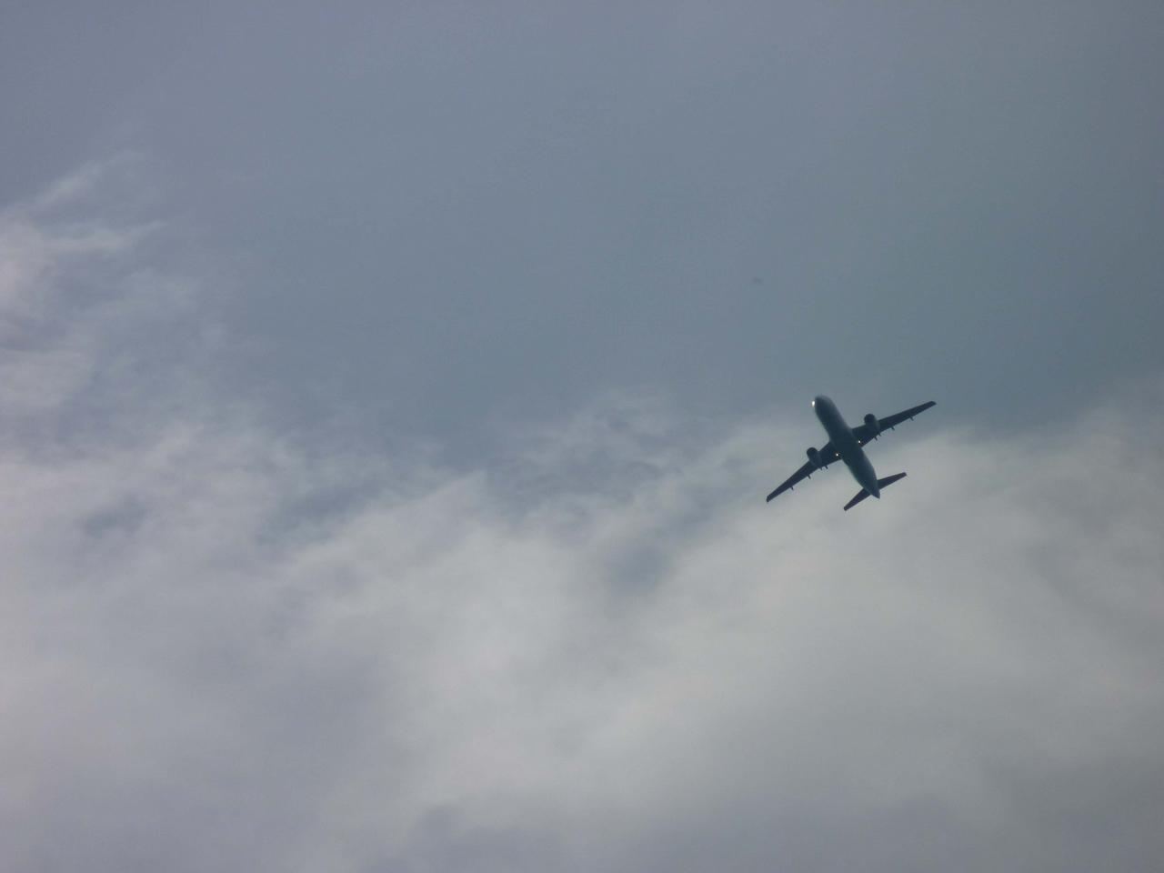 Plane coming in to land at Gardermoen airport