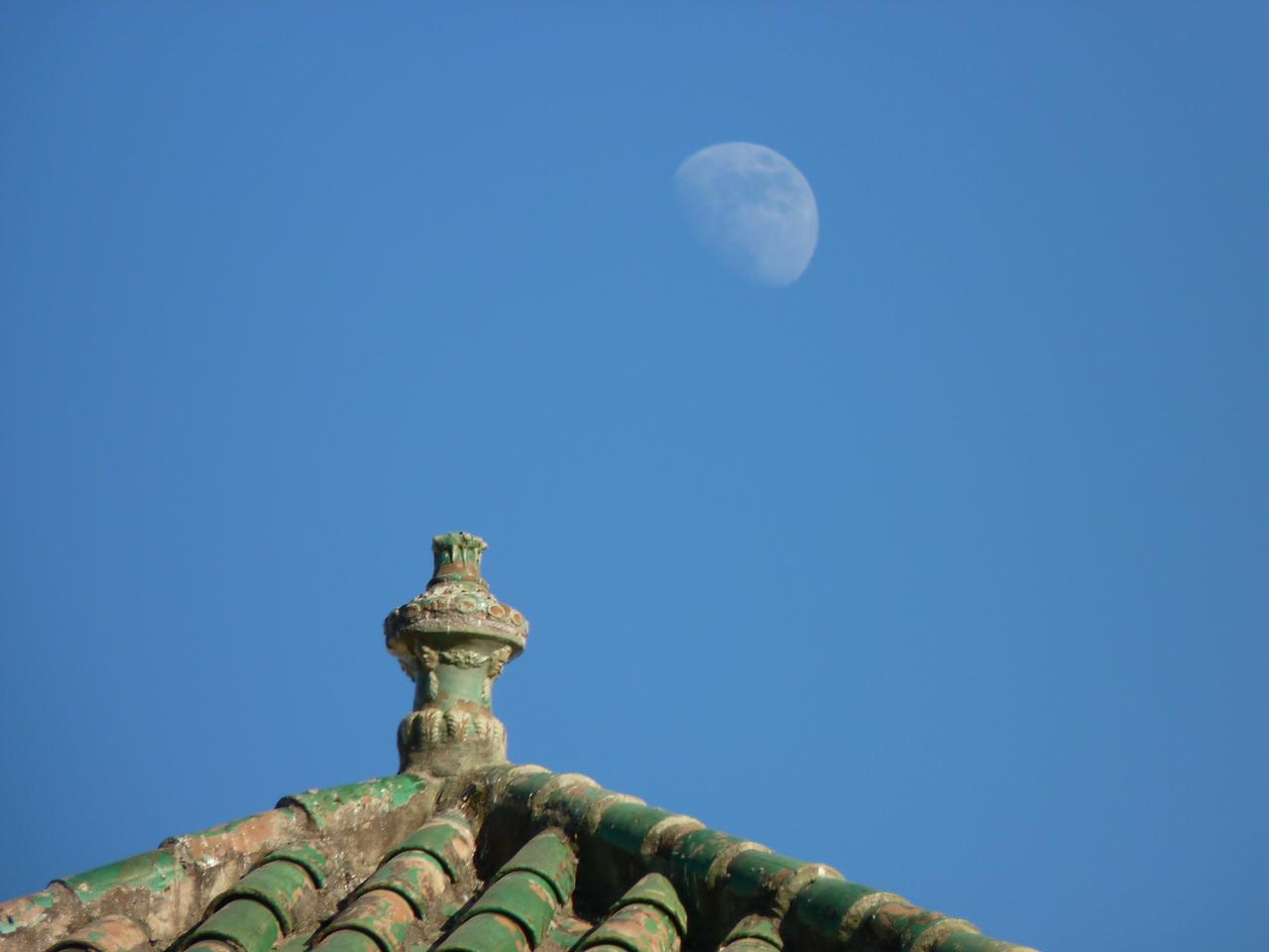 Spanish roof and moon