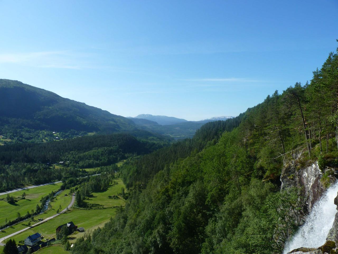 Top of Tvindefossen waterfalls