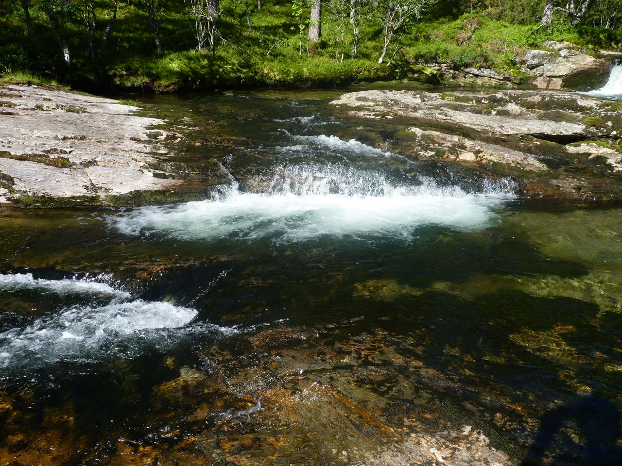 Tvindefossen waterfalls