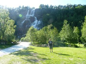 Tvindefossen waterfalls