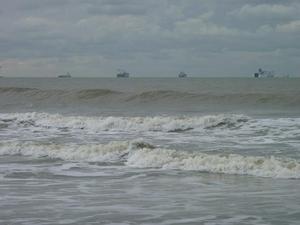 Waves and boats.