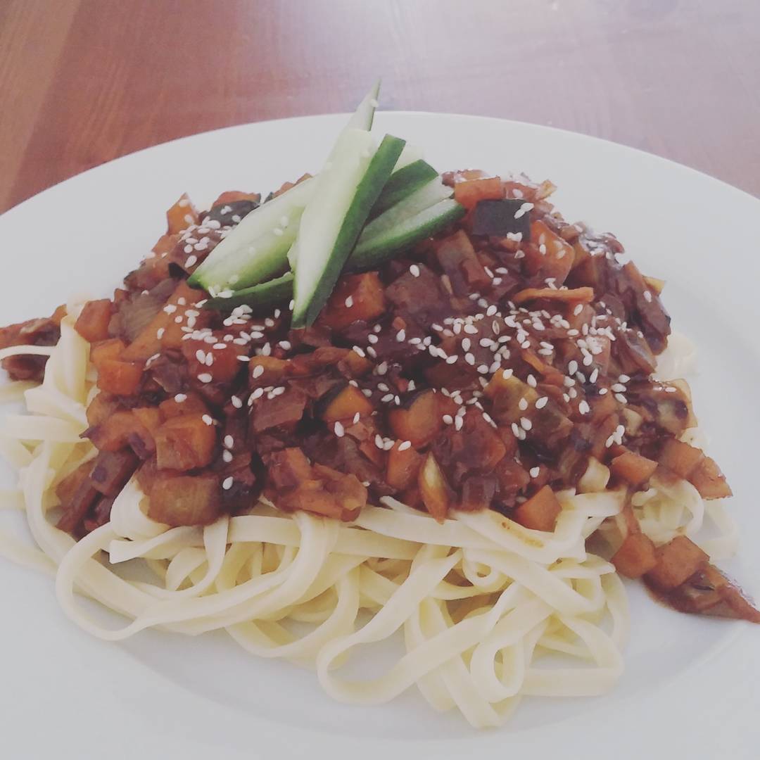 Vegan jajangmyeon!